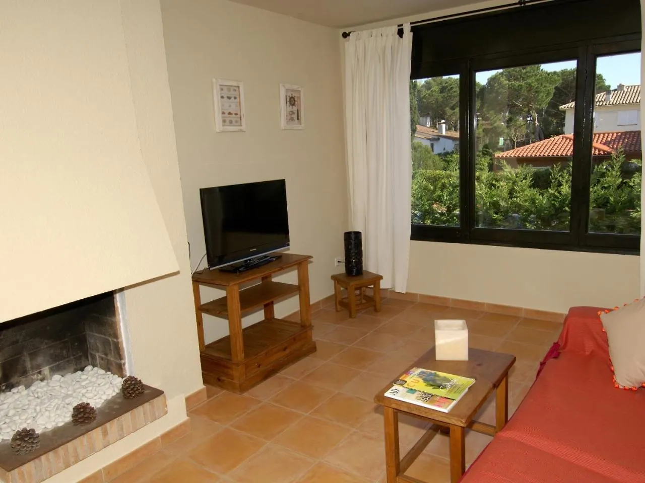 Apartaments Prat Xirlo كاليلا دو بالافروجيل 0*,  إسبانيا