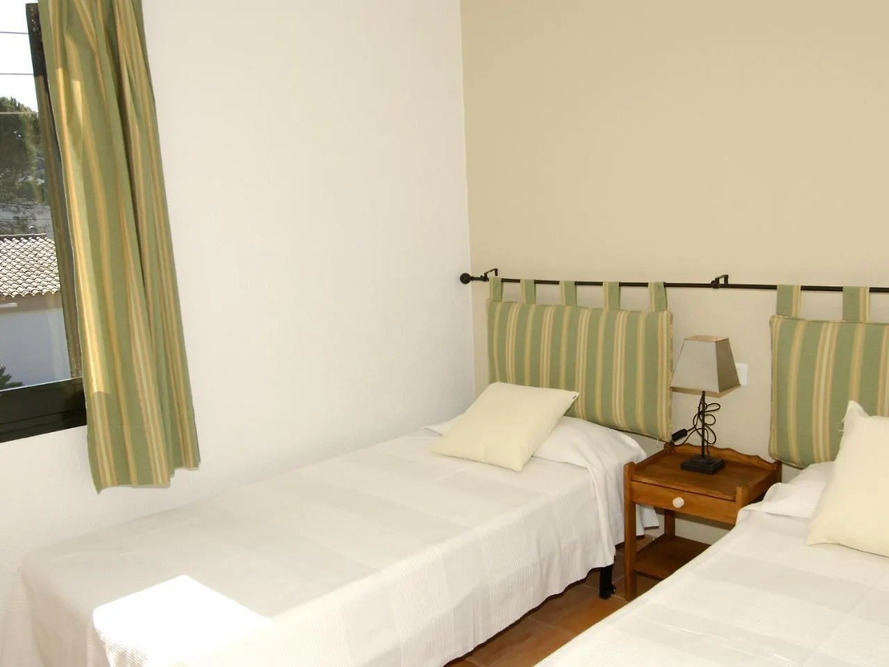 Apartaments Prat Xirlo كاليلا دو بالافروجيل