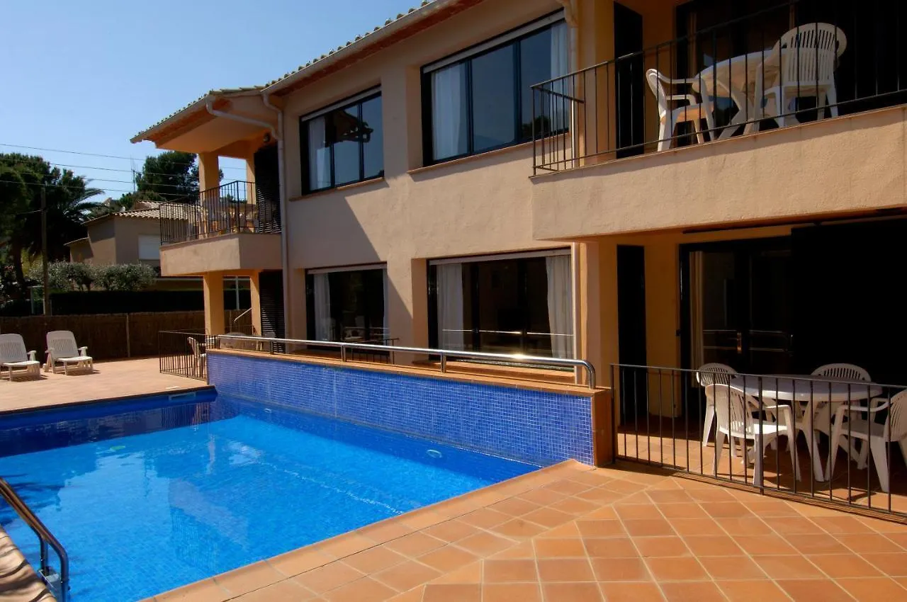 شقة Apartaments Prat Xirlo كاليلا دو بالافروجيل إسبانيا